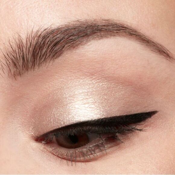 STILA - NWT - Glitter & Glow Liquid Eyeshadow in “Kitten” Product Unopened - Picture 8 of 14